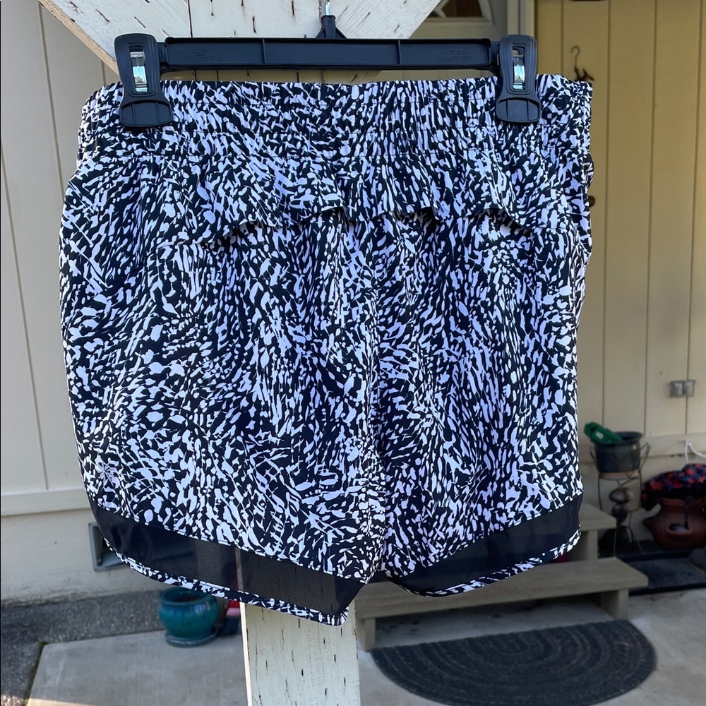 Athleta Racer Shorts - Picture 5 of 6